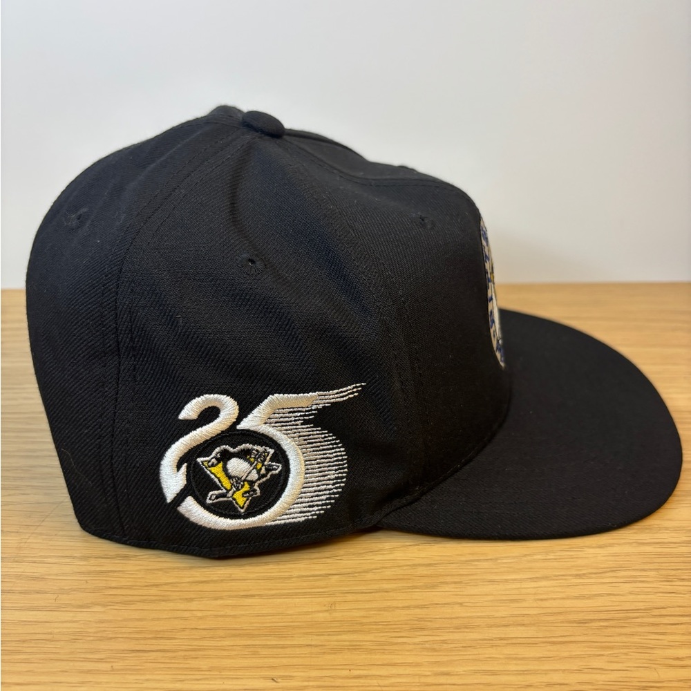 Mitchell & Ness Black Vintage Pittsburgh Penguins Hockey 7 3/4 Fitted Cap - Picture 2 of 6